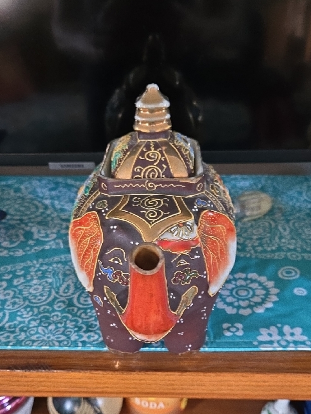 Beautiful Hand Painted Japanese Satsuma-Painted Floral Elephant Teapot - Picture 2 of 9